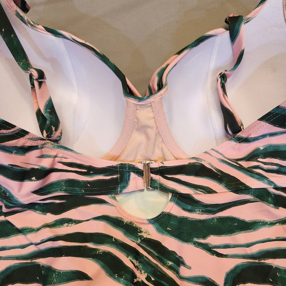 NWT Bloom Birdsong Tankini 38DD Pink and Green Animal Print - Picture 4 of 6